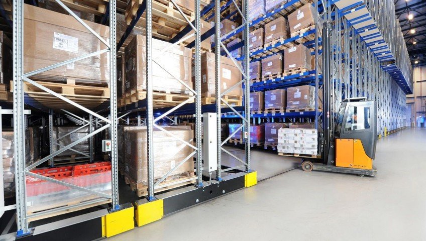 Le rôle des palettes dans les systèmes de rayonnage et de stockage